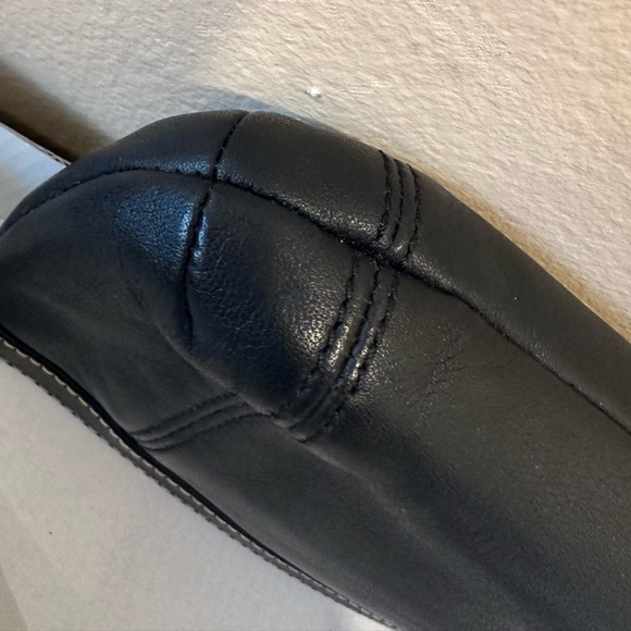 Coach Black Leather Wristlet with Pleated Detail - Picture 4 of 9